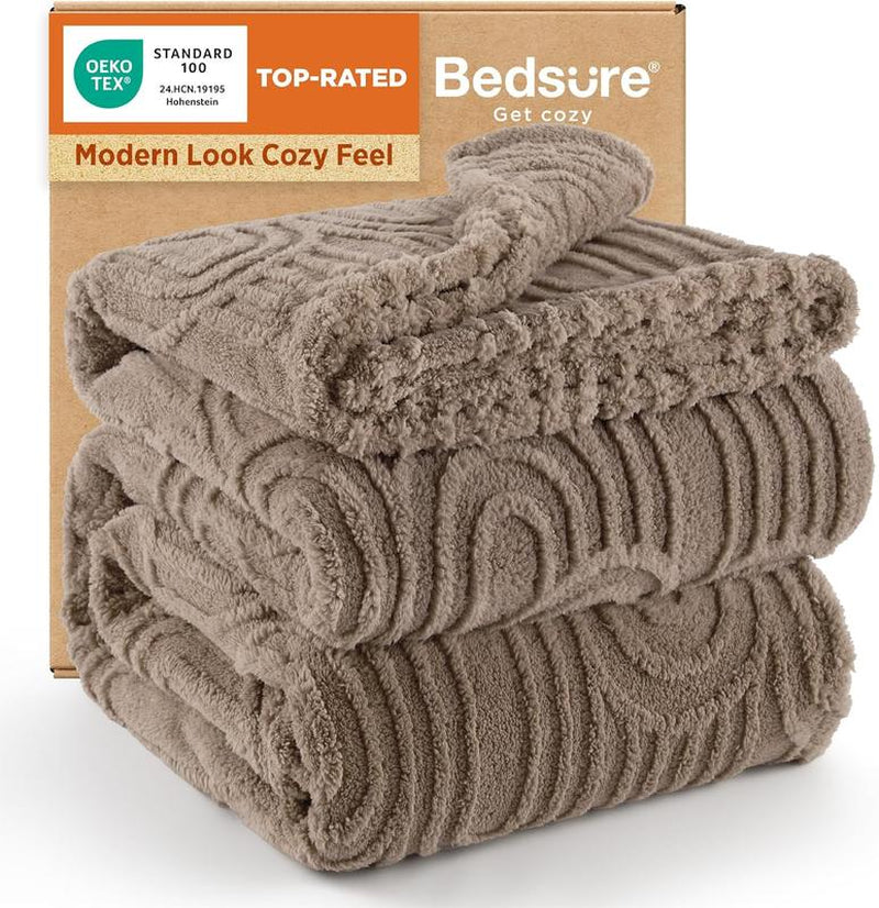 Bedsure Gentlesoft Fleece Blanket for Bed - Distinctive Arches,Super Soft & Cozy, Fluffy Blankets for Women & Girls, Ideal for Sofa & Couch, Boho Charmartfully Embossed Pattern Adds Amodern Flair to Your Cozy Decor,All-Season