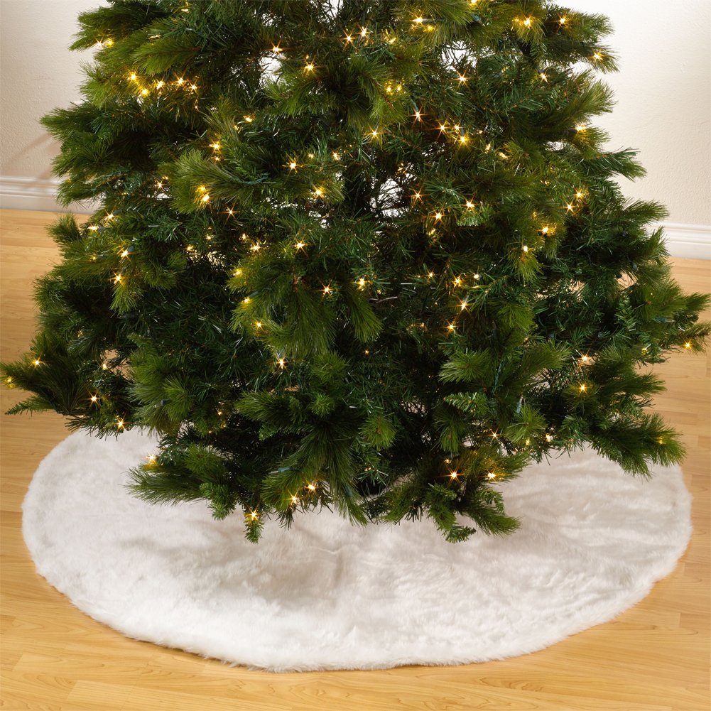 Fennco Styles Exquisite Faux Fur Design White Holiday Christmas Stocking Tree Skirt