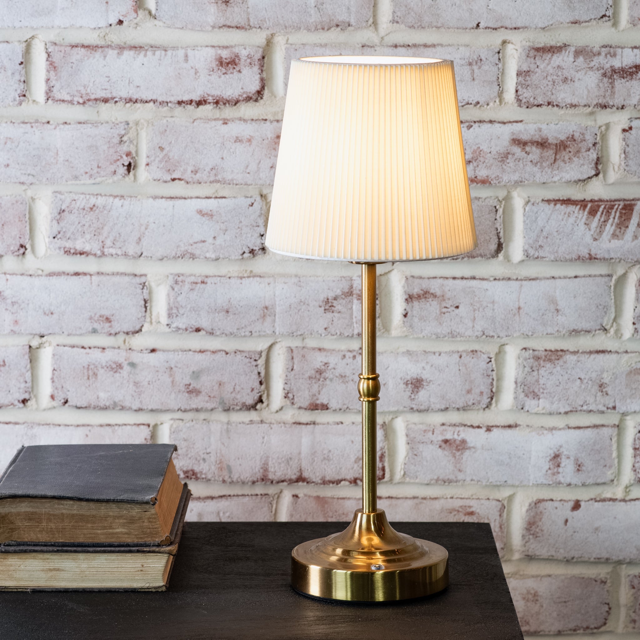 Rechargeable Touch-Control Gold LED Lamp