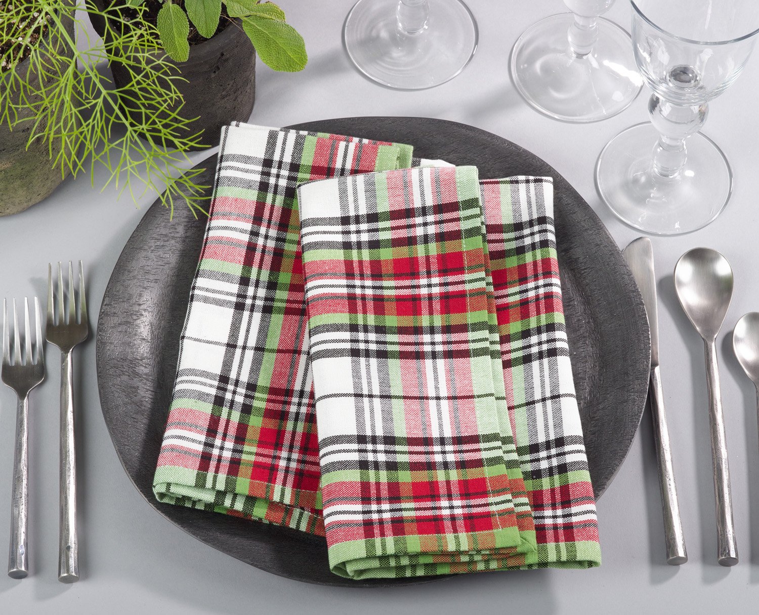 Fennco Styles Classic Plaid Design Tabletop Collection
