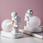 STEVVEX Astronaut Spaceman Moon Night Light Bedroom Bedside Desktop Creative Decoration Table Lamp Gift Light For Children Baby Kids