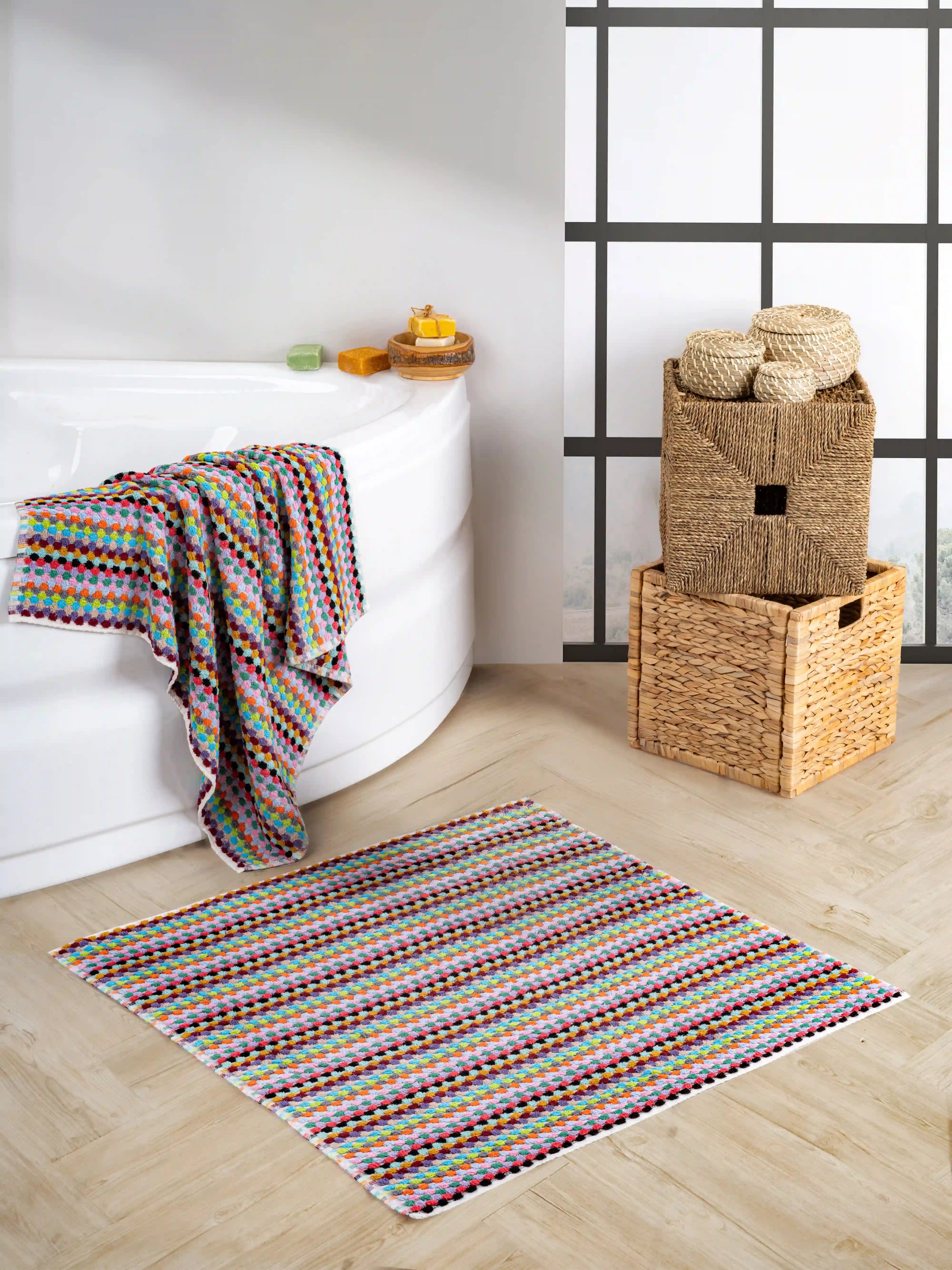 Turkish Cotton Pom Pom Bath Mat