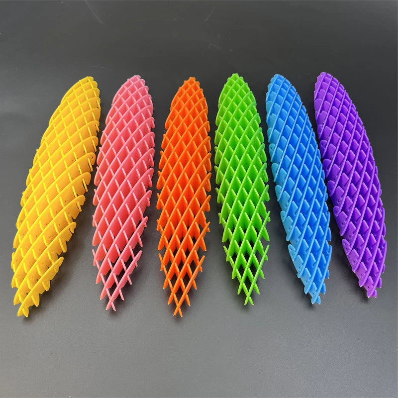 3D Telescoping Stretchable Mesh Fidget Worm Toy