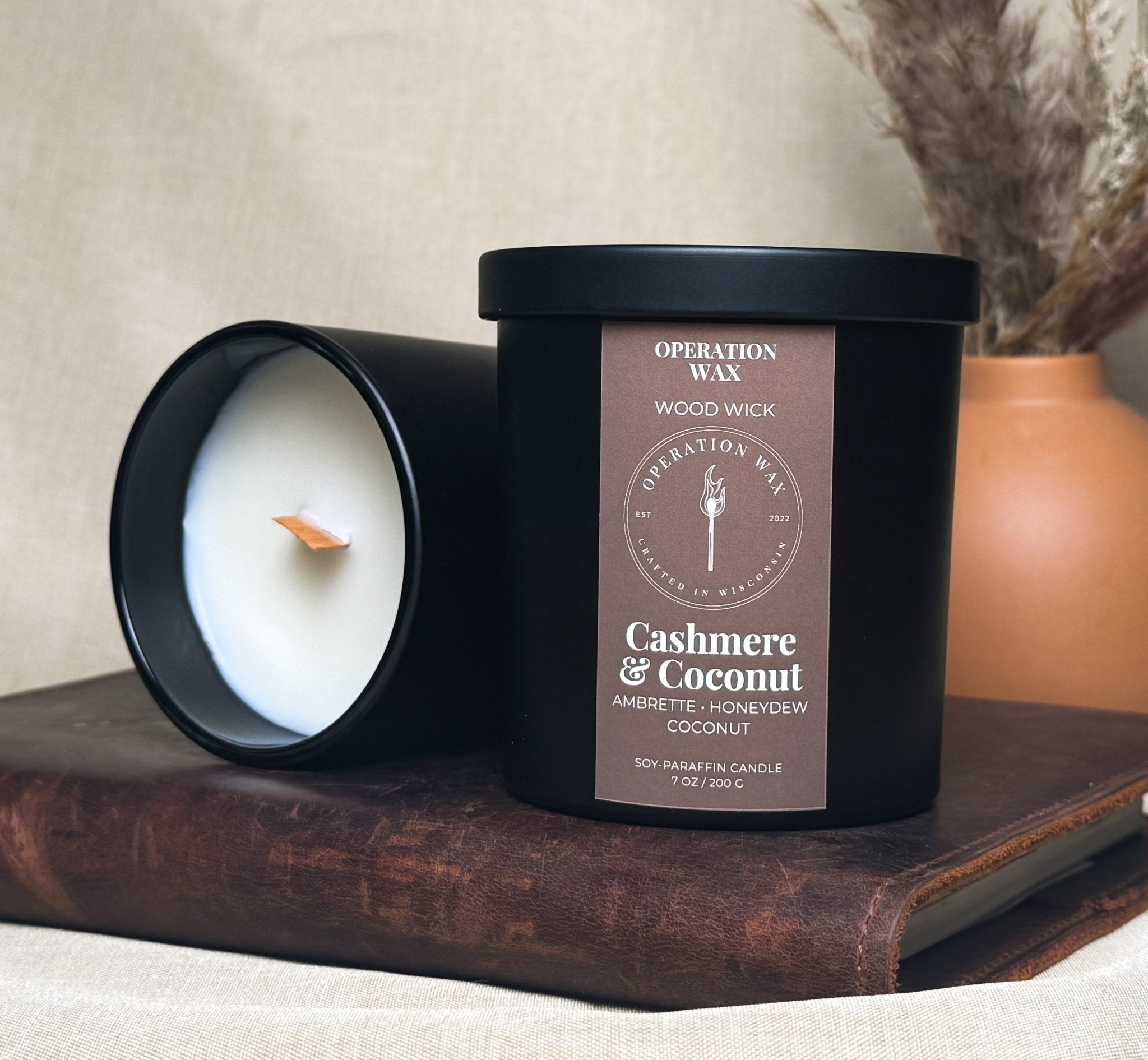 Cashmere & Coconut Scented Candle