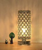 Crystal Bedside Table Lamp Sliver Bedroom Nightstand Light 220v/E27 Bulb Base Decorative Table Lamp Cute Study Lamps for Bedroom Décor Dresser Table Decoration