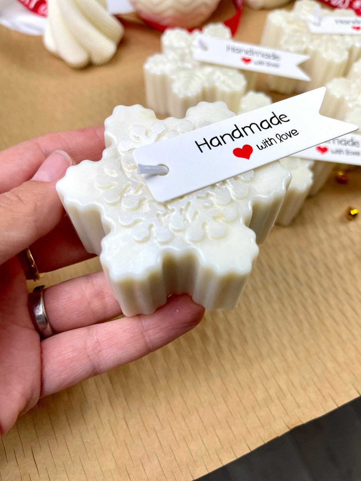 Snowflake Candle – Handmade Winter Holiday & Christmas Soy Candle for Home Decor & Gifts