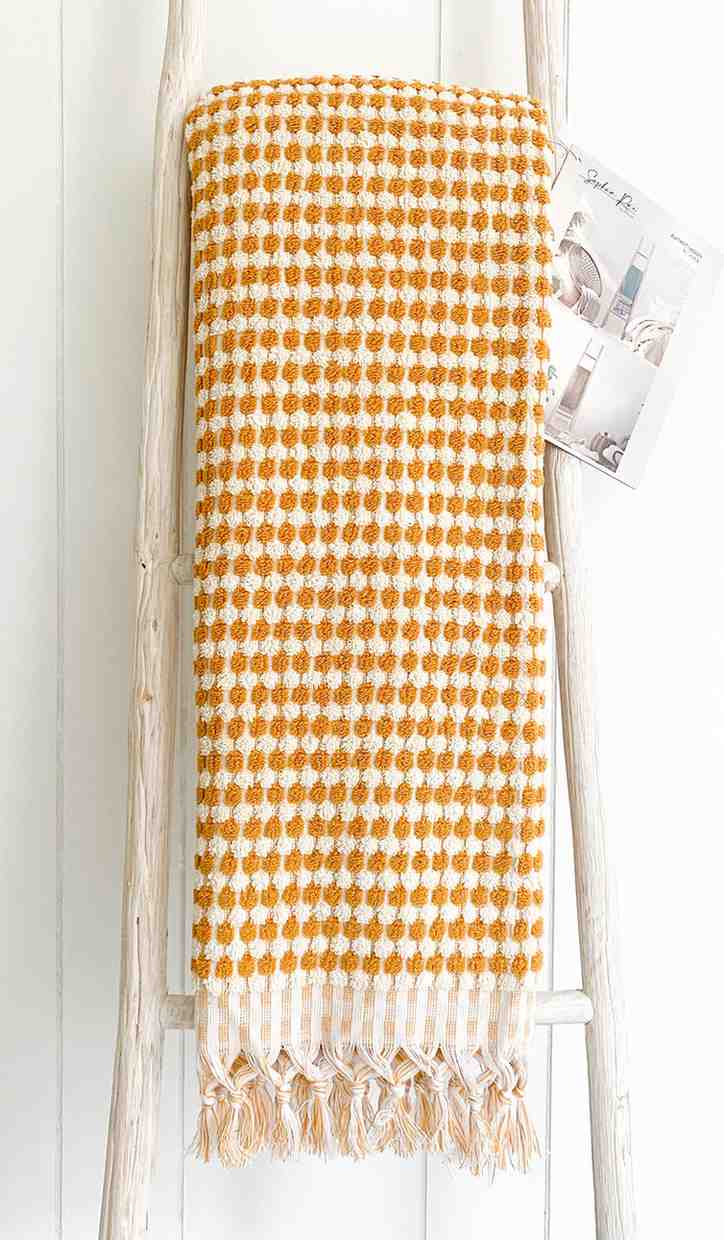 Turkish Cotton Pom Pom Bath Towel