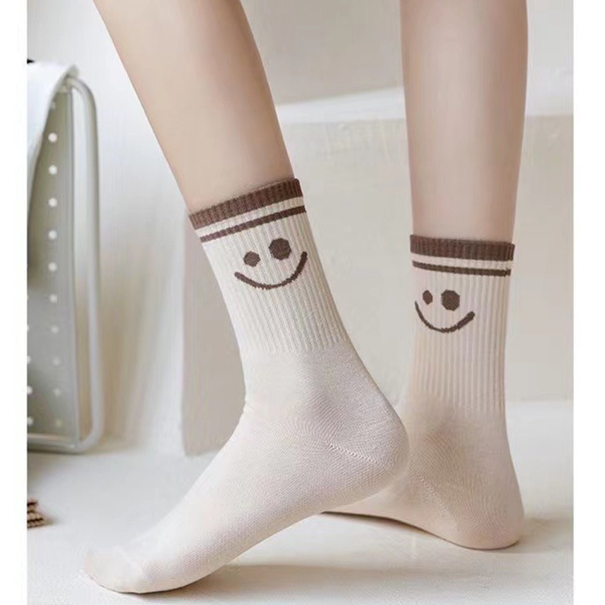 5 Pairs Smiley Face Crew Socks Gift Set–  for Women